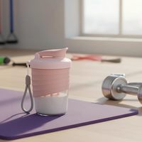 Bouteille shaker à protéines avec logo personnalisé, rose, 14 oz, anti-fuite, avec poignée en silicone antidérapante, boule de mélange, sangle en nylon détachable