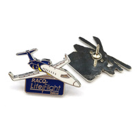 Insigne personnalisé en métal 3d avec logo émaillé pour hélicoptère et avion, épinglette d'avion fantaisie en plaqué or et argent avec gravure