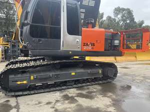 Prix bas : Excavatrice amphibie sur chenilles Hitachi ZX200G avec moteur Hino, système complet et composants Kawasaki essentiels inclus - Product Image 6