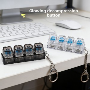 Plastic Mechanisch Toetsenbord Mute Axis <span class=keywords><strong>Tester</strong></span> Lichtgevende Kubusvormige Toets Drukken Decompressie Speelgoed Sleutelhanger Vingertop Ventilatie - Product Image 2