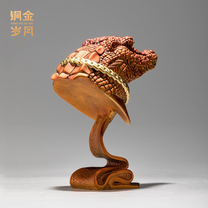 Escultura de Cabeza de Cocodrilo en Latón con Detalles en Cobre y Oro, Decoración Artística para Oficina, Figura Animal Hecha a Mano - Product Image 5