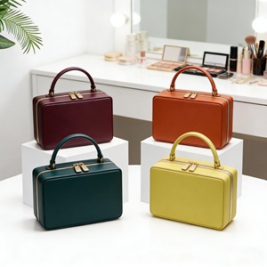 กระเป๋าซิลิโคนกันน้ำแบบซิปสำหรับใส่เครื่องสำอางสำหรับเดินทางรุ่นใหม่ - Product Image 4