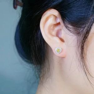 Xinfly Wholesale 0.5CT Natural Diamond <b>Stud</b> Earrings 18K Gold Heart Shape Au750 Real Gold for Women Ladies Girls Jewelry - Product Image 4