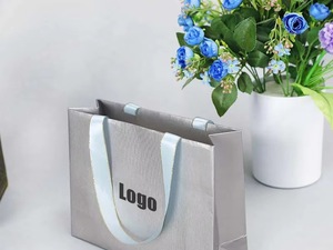 Bolsas de Papel Personalizadas para Regalo: Bolsas de Compras de Papel de Lujo con Logotipo de Diseñador, Estilo Victoria's Secret, para Joyería Fina, con Asas, Fabricación de Bolsas de Compras - Product Image 4