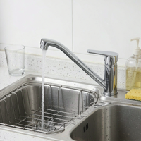 Robinet d'évier de cuisine principal en alliage de zinc de style minimaliste moderne avec noyau en céramique, idéal pour hôtels, appartements et villas