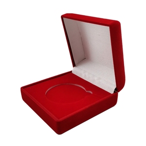 Nhà Máy Giá Rẻ Màu Đỏ Và Màu Xanh Lá Cây Đổ Xô Medel Hộp Cho Bao Bì - Product Image 1