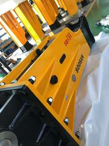 Excavator Attachment SOOSAN Demolition Hydraulic Breaker SB 131 <b>Box</b> Type Stone Hammer 165mm Chisel Diameter for 30-45 Ton digger - Product Image 3