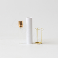Nouveau design 8ml 15ml collier porte-clés torsion bouteille de pulvérisation crochet atomiseur parfum atomiseur bouteille en verre magnétique