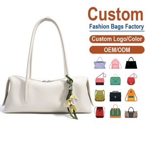 Sac à main d'été vintage haut de gamme en cuir pleine fleur pour femme, sacoche blanche lisse avec fermoir à pompon, deux sangles, design personnalisable - Product Image 1