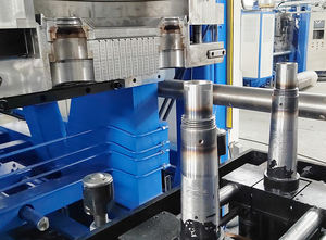 ماكينة النفخ والقولبة بالبثق من البولي إيثيلين وطبلة خزان الأسطوانة ، ماكينة صنع النفخ في من البلاستيك وصب البولي إيثيلين عالي الكثافة 30 - Product Image 5