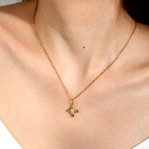 สร้อยคอรูปโบว์และผึ้งชุบทอง 18K สแตนเลสกันน้ำ ป้องกันอาการแพ้ ขายส่ง - Product Image 4