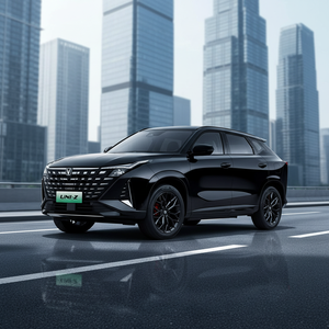 Nouveau <span class=keywords><strong>SUV</strong></span> essence intermédiaire Changan UNI-Z avec toit ouvrant panoramique, voiture chinoise durable, conduite à gauche - Product Image 1