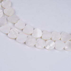 Cuentas de Concha Blanca de Agua Dulce en Forma de Corazón de 14-15 mm, Material para Hacer Pendientes Hechos a Mano, Características de Hueso de Coral, Patrones de Flores y Arroz - Product Image 4