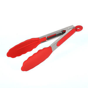 Juego de utensilios de cocina de silicona coloridos, que incluye espátula, cuchara, batidor, pinzas para alimentos y utensilios de cocina de silicona específicos para sartenes antiadherentes. - Product Image 5