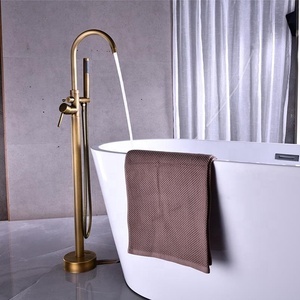 Hôtel de luxe Maison Chrome Montée Au Sol Bain Douche Mitigeur Salle De Bain <span class=keywords><strong>Robinet</strong></span> de <span class=keywords><strong>Baignoire</strong></span> Autoportant - Product Image 3