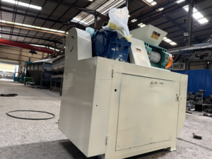 Granulateur de presse à double rouleau pour agent de fonte <span class=keywords><strong>des</strong></span> <span class=keywords><strong>neiges</strong></span> - Product Image 4