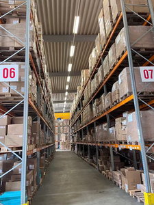 Ni4-m18-an6xplc ของแท้ใหม่เอี่ยม ให้การควบคุมแบบ Npn สำหรับเซ็นเซอร์ Ni ขนาดกลาง เหมาะสำหรับการตรวจสอบตำแหน่งและการตรวจจับการมีอยู่ที่ง่ายดาย - Product Image 3