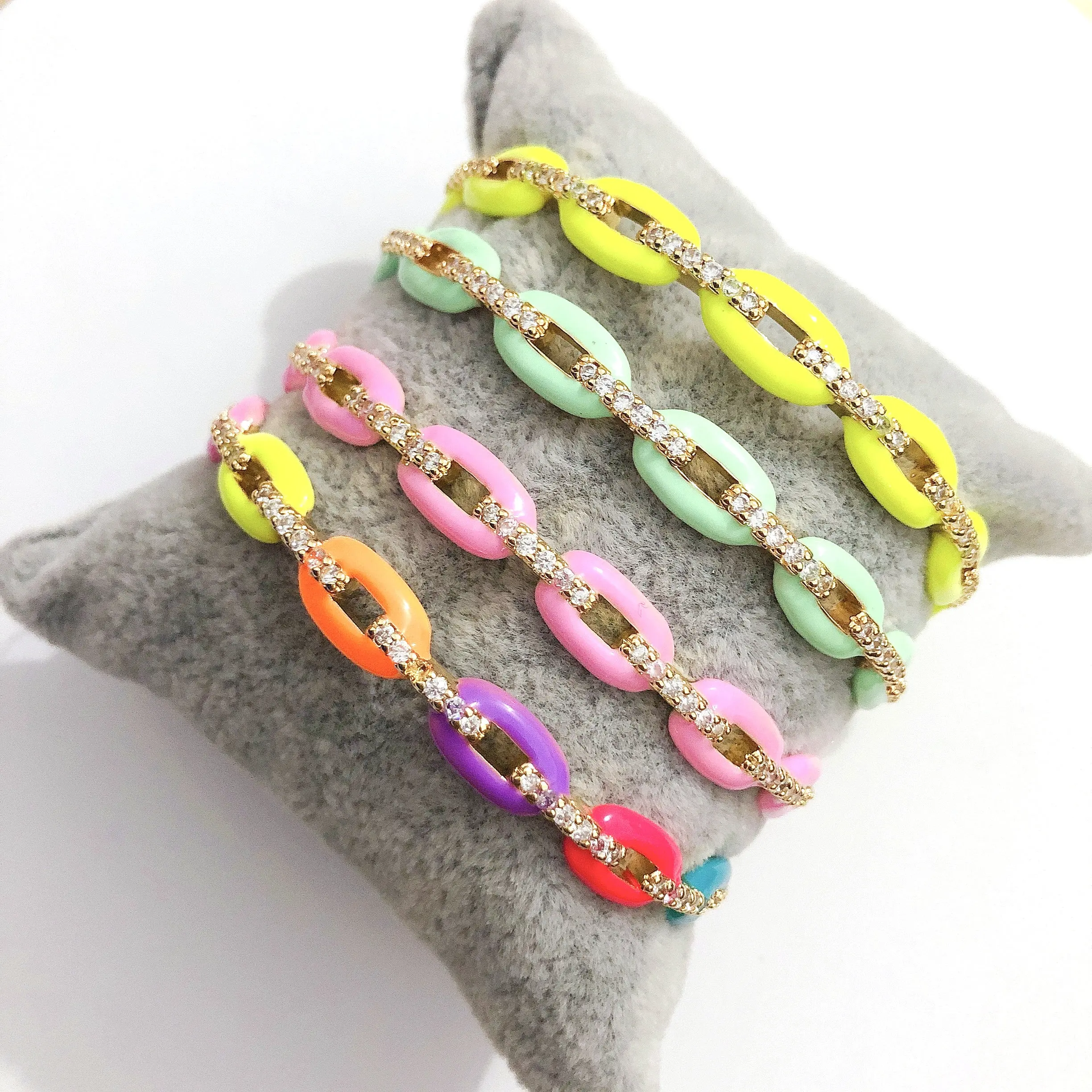 Venta al por mayor micro pavé CZ brazalete abierto brazaletes joyería mujer moda esmalte multicolor circón brazalete Pulseras de Moda brazalete