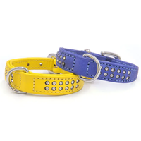 2023 collier de chat en velours de luxe en gros avec cloches réglables accessoires pour animaux de compagnie en cuir de couleur unie