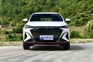 Nouveau Changan X5 PLUS 2ème Génération 2026 1.5T 500Bar 141kW 310Nm DCT FWD SUV Compact 2715mm Entre-essieux - Product Image 2