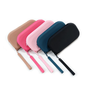 Sac de rangement en silicone, sac de maquillage portable imperméable, pochette portable, sac imperméable - Product Image 1