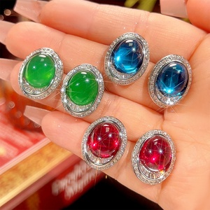 Boucles d'oreilles clous ovales en cuivre écologique avec zircon rouge taillé 10*12mm, bijoux raffinés pour femme, idéales pour le quotidien - Product Image 5