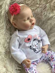 Set <span class=keywords><strong>di</strong></span> Miniature Dipinte a Mano: Abiti per Bambole Reborn <span class=keywords><strong>Minnie</strong></span>, Orsetto e Dream Children's Beverage Display - Product Image 6