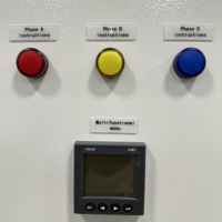 Armoire de distribution électrique triphasée sur mesure 200 A, coffret de distribution basse tension 380 V-480 V, tableau de distribution 7 voies pour usage industriel
