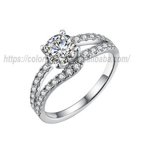 Anillos de compromiso de moissanita con corte brillante redondo, chapados en rodio, de oro blanco macizo de 14K con engaste de puntas para mujer - Product Image 4