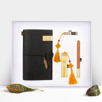 Ensemble cadeau d'entreprise AI-MICH : porte-cartes, porte-clés, ensemble cadeau personnalisé avec logo, bouteille en bambou, stylo en bambou, ensemble cadeau avec carnet, porte-clés, stylo
