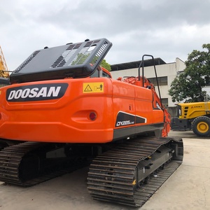 Excavatrice sur chenilles hydraulique Doosan d'occasion de haute qualité à bas prix, modèles 22t DX225LC à vendre - Product Image 4