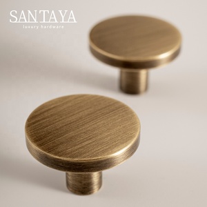 Maniglia in ottone bronzo Santaya <span class=keywords><strong>per</strong></span> mobili, armadi, ante, cassetti, pomello, tirante <span class=keywords><strong>per</strong></span> mobili da cucina, maniglia lunga minimalista antica <span class=keywords><strong>per</strong></span> armadietti - Product Image 4