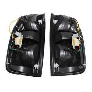 Luces Traseras Rojas Modificadas de Halógeno para Toyota Tacoma 2001-2004, Modelo 81550-04060 - Product Image 1