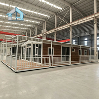 Maison modulaire isolée, résistante aux chocs et économique, extensible, préfabriquée, pour logement ou bureau.