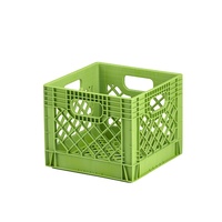 Caisse à lait en plastique durable empilable et dépliable de 16qt avec poignées faciles à saisir et couvercle en bois