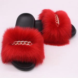 Pantoufles plates en fausse <span class=keywords><strong>fourrure</strong></span> pour femmes, <span class=keywords><strong>mules</strong></span> personnalisées moelleuses, chaussures d'intérieur et d'extérieur, strass scintillants, tongs shaggy pour filles avec chaînes - Product Image 2
