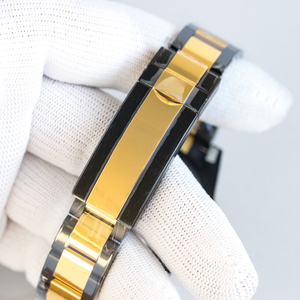 El Poderoso Encanto del Ojo de Tigre de Hierro. Su textura se asemeja a las rayas de un tigre de metal fluido. Reloj Mecánico para Hombre - Product Image 6