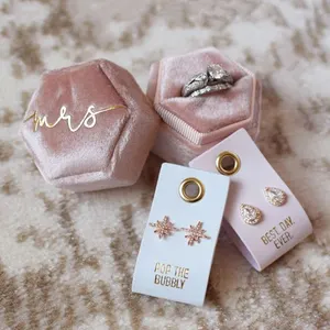 Kotak Kemasan Hadiah Anting-Anting Cincin Beludru Personalisasi Mini Lucu Kotak Display Perhiasan Beludru Oem Kustom Mewah dengan Logo