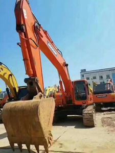 รถขุดขนาดใหญ่ DOOSAN DH420LC-7 น้ำหนัก 42 ตัน สภาพ 90% ใหม่ คุณภาพดี ราคาถูก พร้อมจำหน่าย อะไหล่เครื่องยนต์ ปั๊ม เกียร์ ลูกปืน แกนกลาง จากประเทศจีน - Product Image 3
