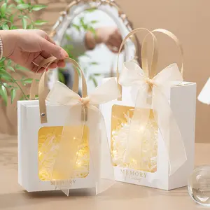 नई शैली खिड़की खोलने पारदर्शी हाथ उपहार पैकेजिंग पेपर बैग