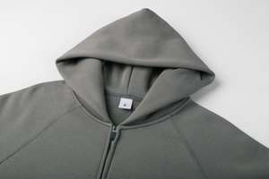 Sudadera con Capucha Personalizada para Hombre, de Invierno, de Poliéster y Algodón, con Cierre, Corte Ajustado, Diseño Liso Bordado, con Capucha sin Cordón - Product Image 3