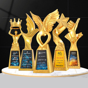 カスタムメタルクラフトレジントロフィーメーカーカスタムレジンスポーツトロフィー彫刻レジントロフィーと彫像 - Product Image 1