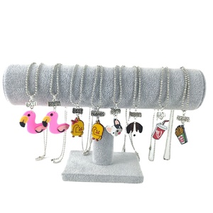 <span class=keywords><strong>Collier</strong></span> avec pendentif en alliage de zinc pour enfants, ensemble de meilleurs amis, mignon, en gros, <span class=keywords><strong>pas</strong></span> <span class=keywords><strong>cher</strong></span>, LIVE4U RS20MH05 - Product Image 1