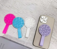 Poignée de téléphone portable magnétique à fixation facile Support de téléphone portable flexible à boucle de doigt en silicone pour poignée de téléphone magnétique MagSafe