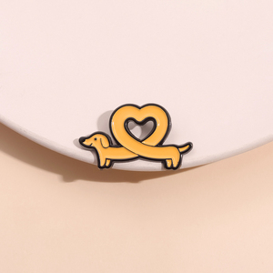 Broche de amor de Dachshund de dibujos animados, bolso escolar, decoración de <span class=keywords><strong>ropa</strong></span>, accesorios a juego, insignia de Pin de caballo con goteo de aceite de aleación bonita - Product Image 3