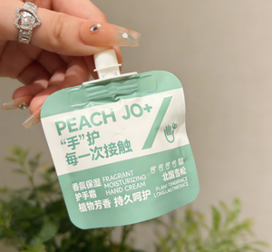 Crème pour les mains PEACH JO+ PJ quatre couleurs avec parfum de cèdre du Nord - Hydratante et nourrissante, parfumée - Product Image 5