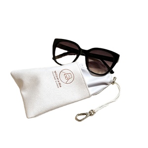 Sacs cadeaux en cuir PU souple pour fête, étui pour lunettes de soleil avec logo personnalisé - Product Image 1