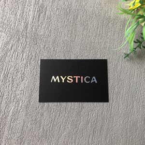 Tarjeta de visita mate de papel recubierto de 400GSM con estampado de oro personalizado con lámina de plata holográfica y laminación de película - Product Image 2