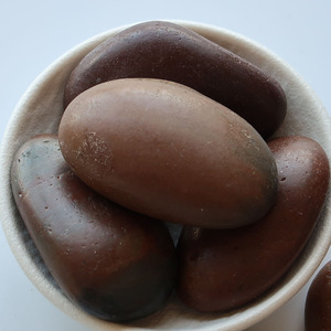 Fabrieksverkoop Diverse Maten Gepolijste Rode Kiezelsteen Landschapsdecoratie Rivierstenen - Product Image 6