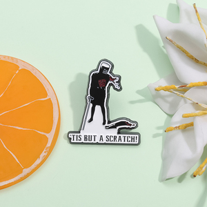 นี่แต่เป็นหมุดเคลือบสีดำอัศวินมอนตี้หมุดหนังตลกที่กำหนดเองเข็มกลัดโลหะกระเป๋าเป้สะพายหลังปกป้ายเครื่องประดับพังก์ - Product Image 4